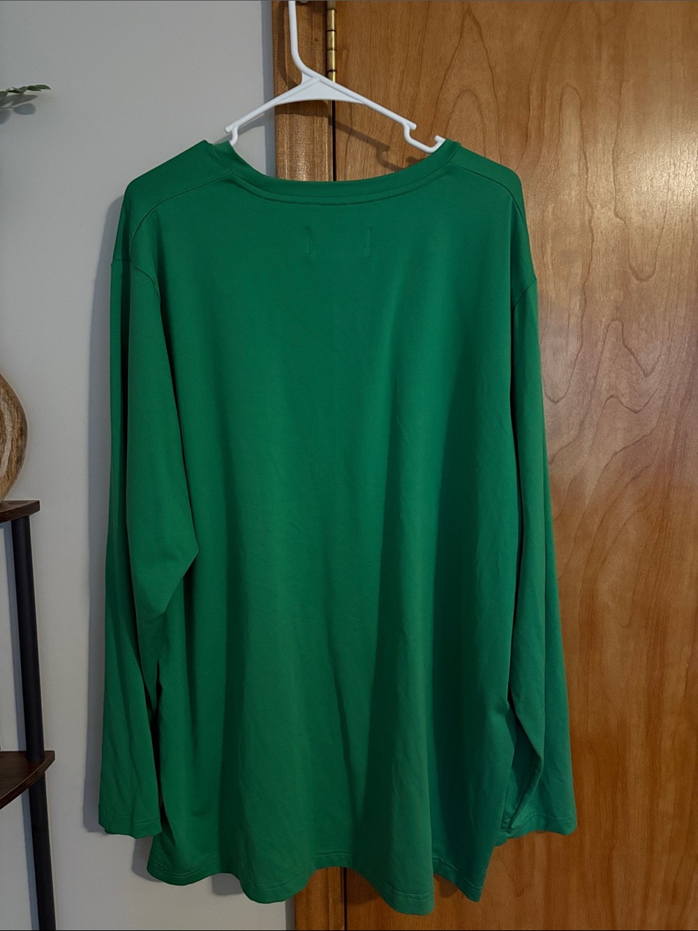 Jordan Long-Sleeve Athletic Top in Green with Black Logo - Picture 2 of 2